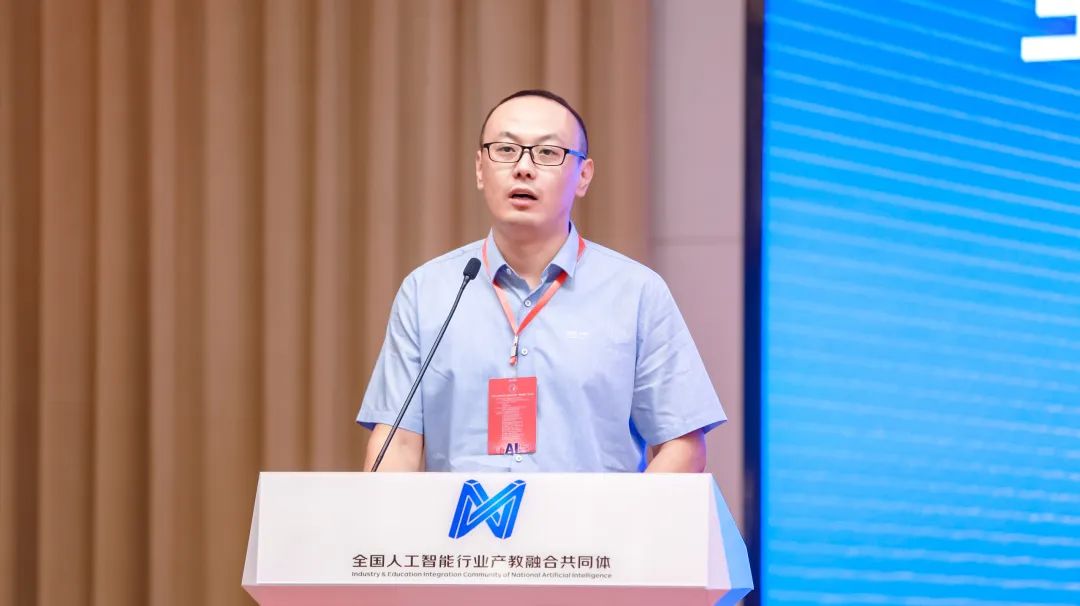 教育部职业教育与成人教育司院校发展处主任王宁